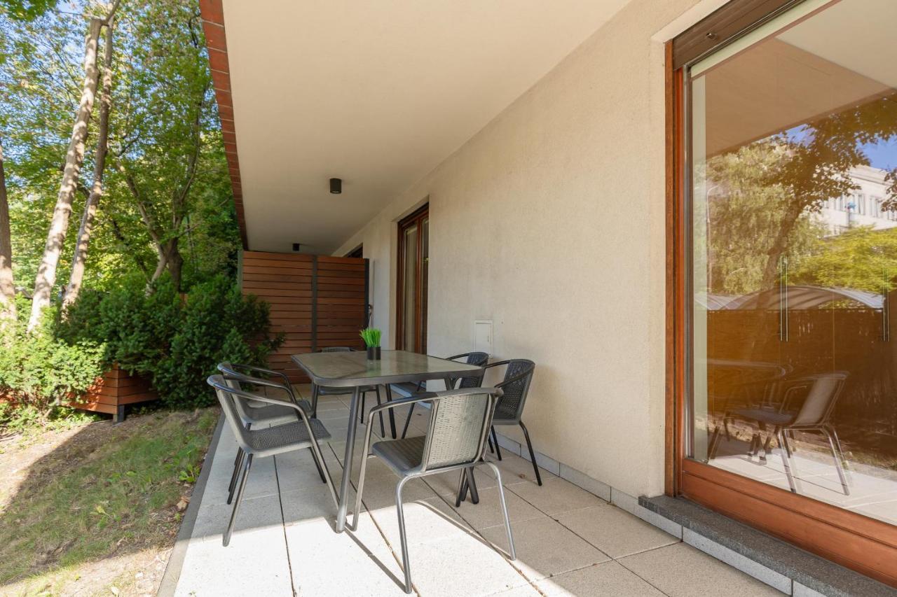 Old Mokotow Spacious Two-bedroom By Renters Leilighet
